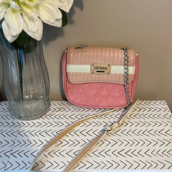 Guess Handbags - Pink guess purse